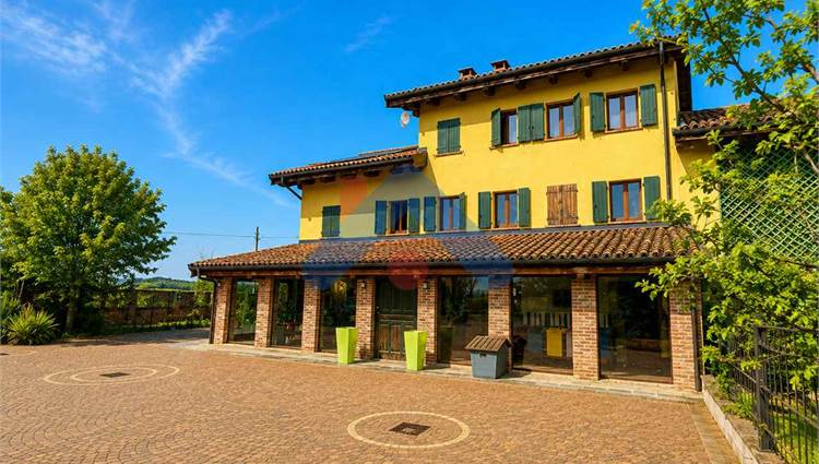 Vista frontale Villa